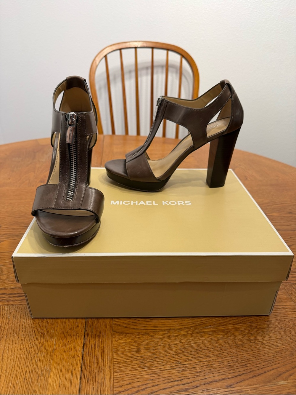 Michael Kors Berkley Leather Platform Heeled Sandals Size 6.5